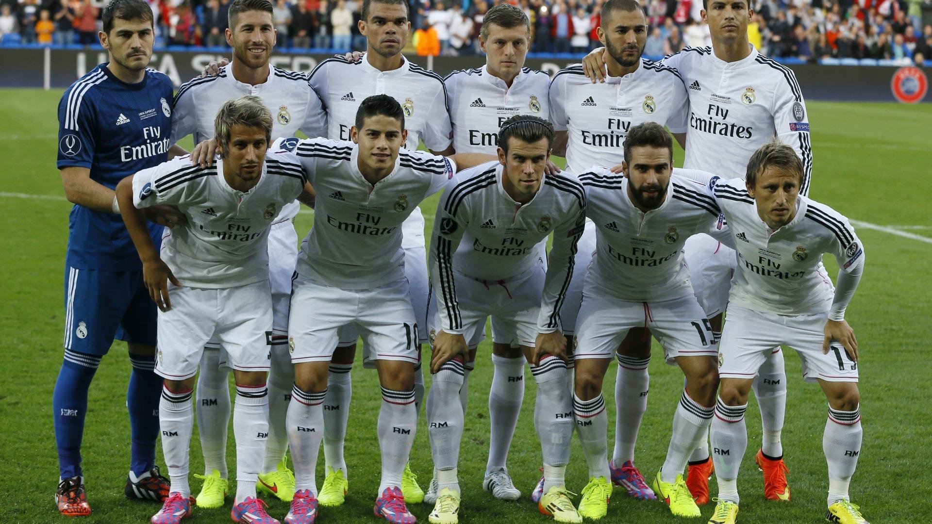 巴萨3-3战平布鲁日，防守暴露缺陷，晋级形势复杂，巴萨39场不败